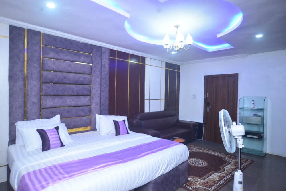 nobis apartments