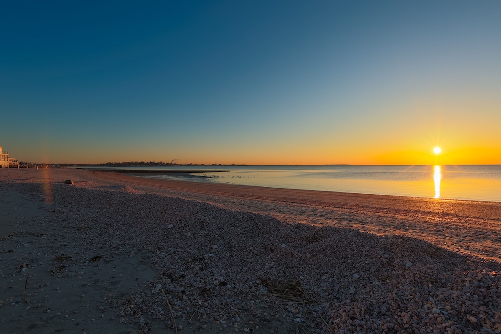 dune fairfield beach
