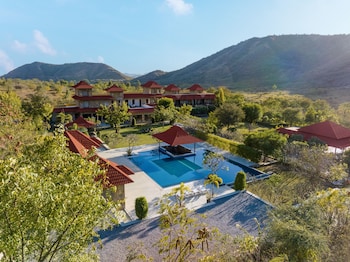 anandam a luxury resort in udaipur