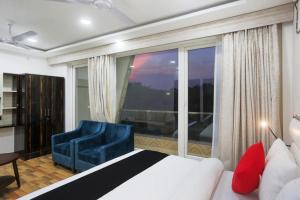 m k hotel and restaurant