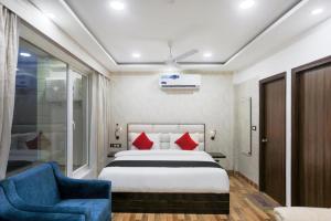 m k hotel and restaurant