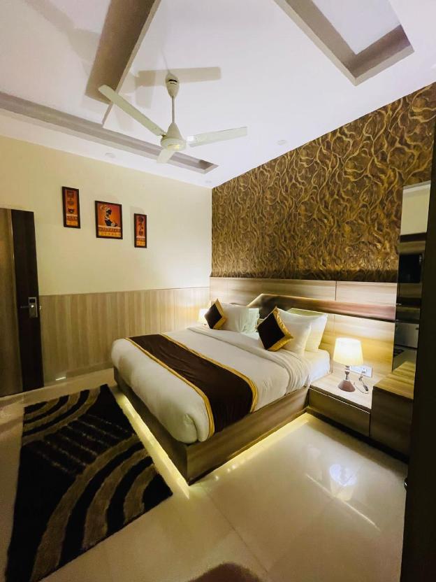 shree jee hotel