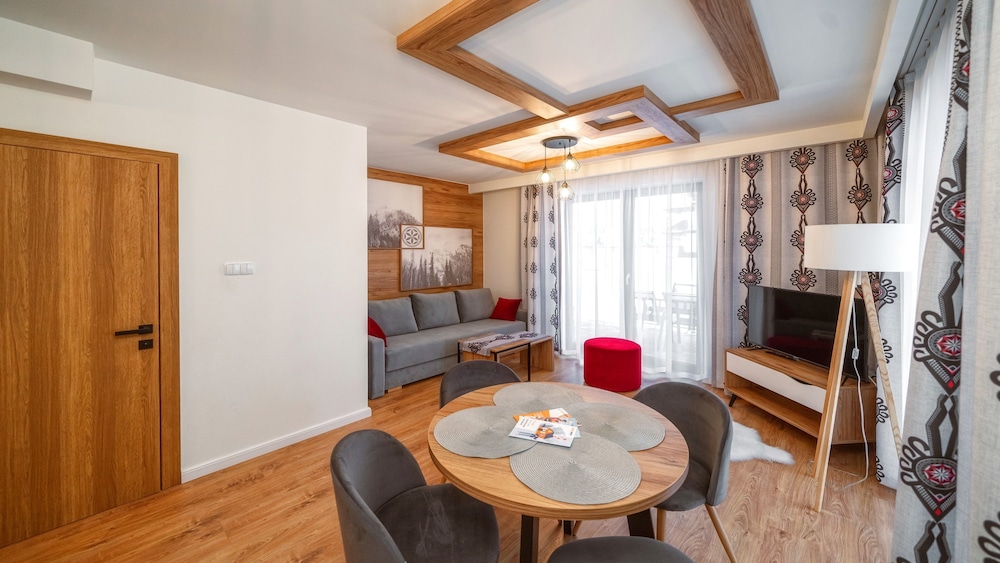 sun and snow resorts d bialka tatrzanska