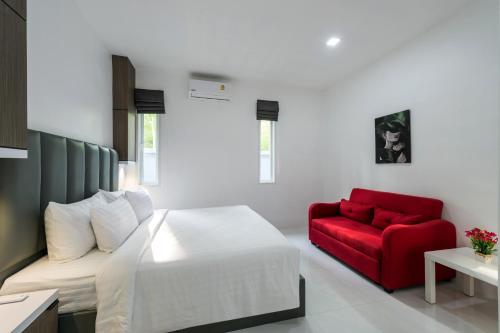 lark pool villa krabi