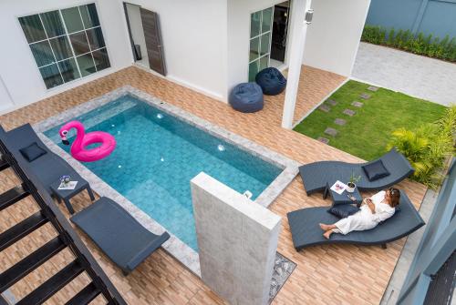 lark pool villa krabi