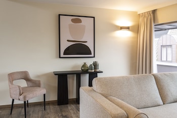 dukes apartments grand place