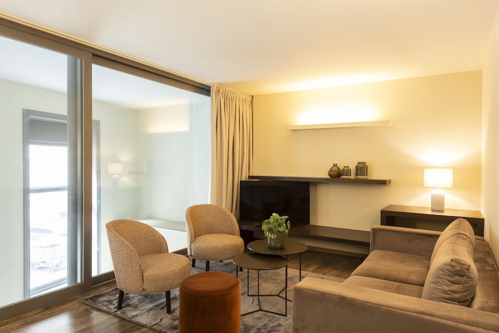 dukes apartments grand place