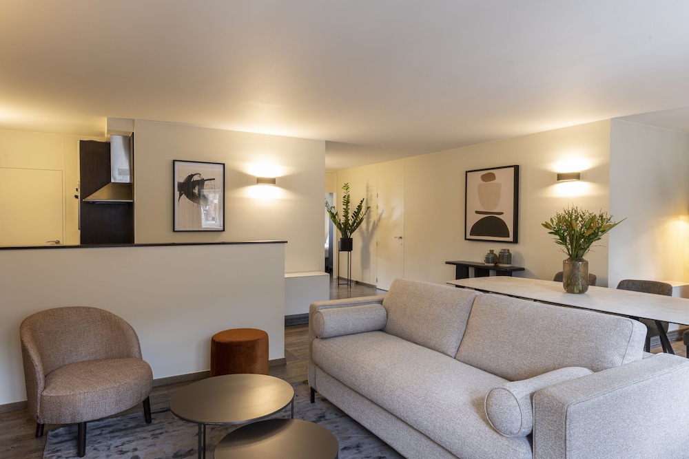 dukes apartments grand place
