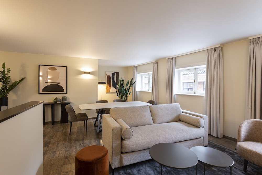 dukes apartments grand place