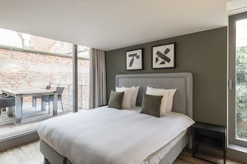 dukes apartments grand place