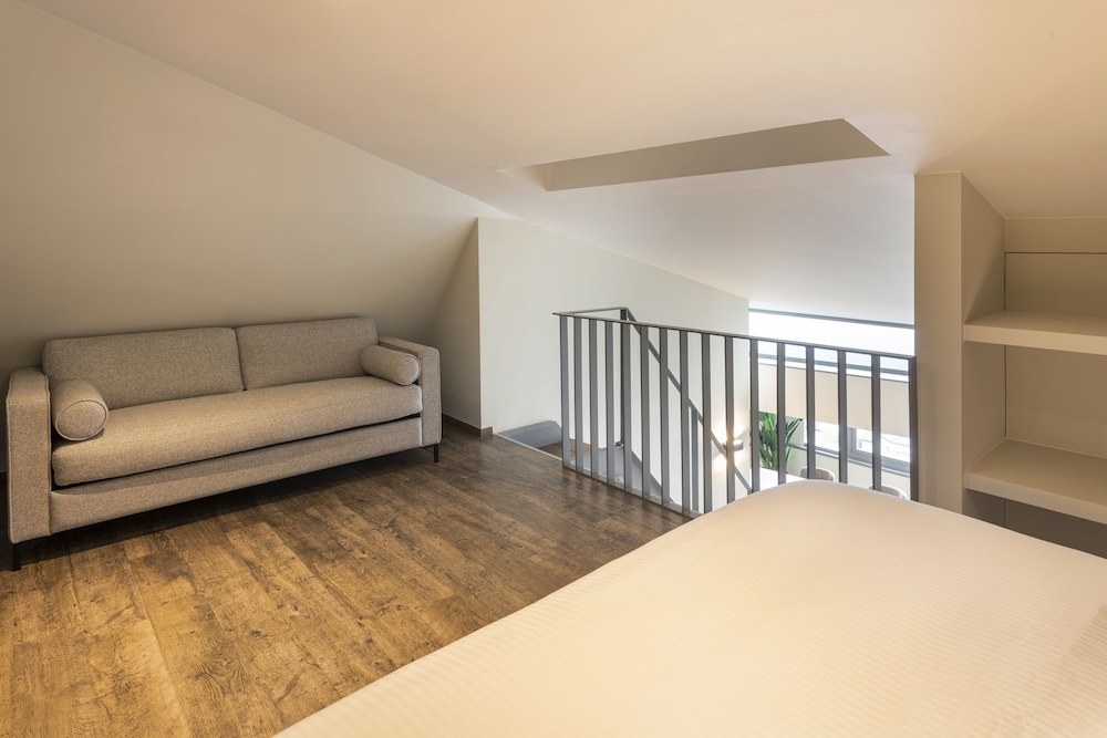 dukes apartments grand place
