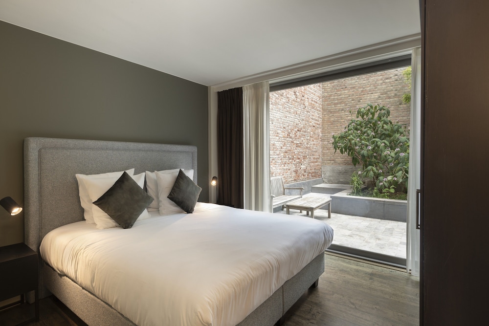 dukes apartments grand place
