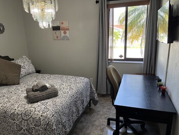 amazing and cozy duplex near zoo miami