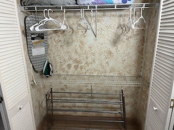 amazing and cozy duplex near zoo miami