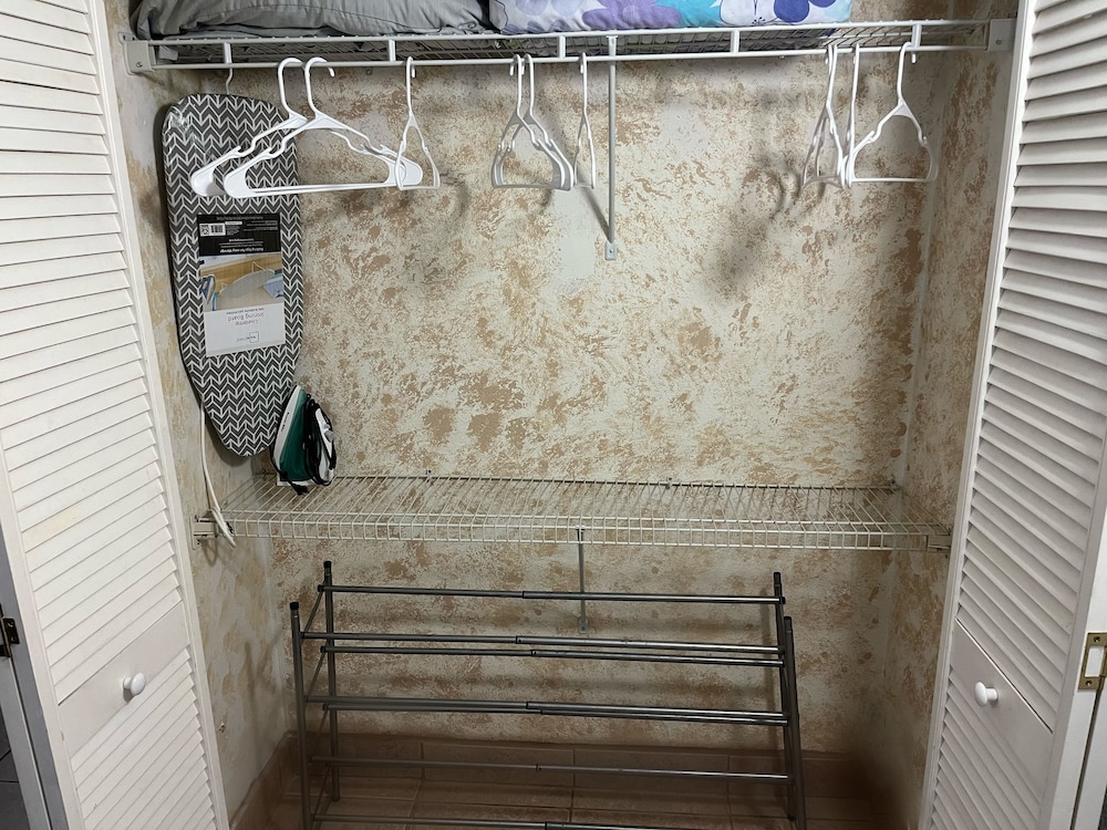 amazing and cozy duplex near zoo miami