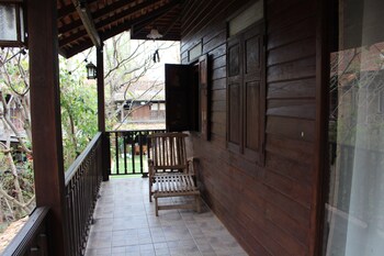 cap o75421 baan singkham boutique resort