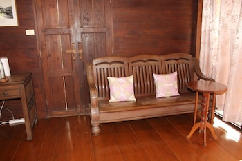 cap o75421 baan singkham boutique resort