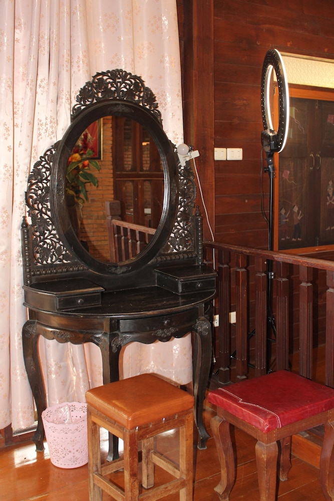 cap o75421 baan singkham boutique resort