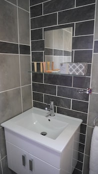 cradle mount hotel and conference centre