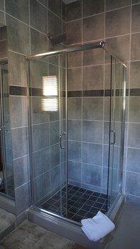 cradle mount hotel and conference centre