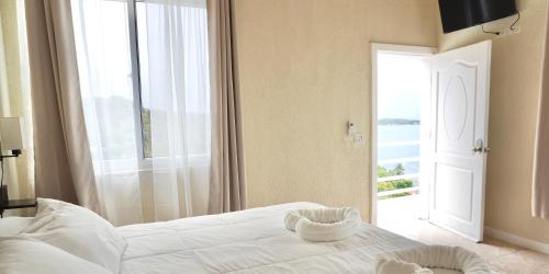 ocean view hotel and restaurant