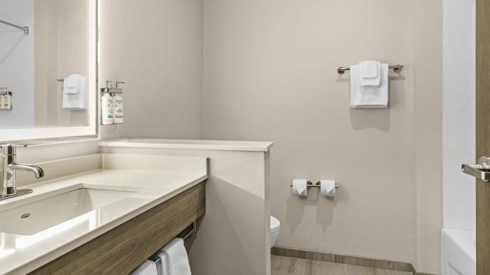 holiday inn express and suites nokomis sarasota south