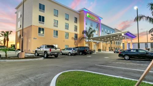 holiday inn express and suites nokomis sarasota south