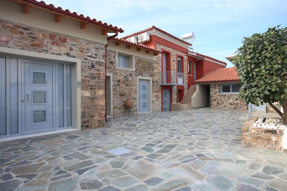 gk mediterranean village airportshuttle