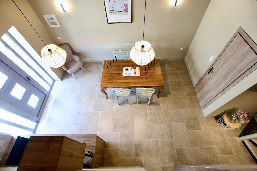 gk mediterranean village airportshuttle