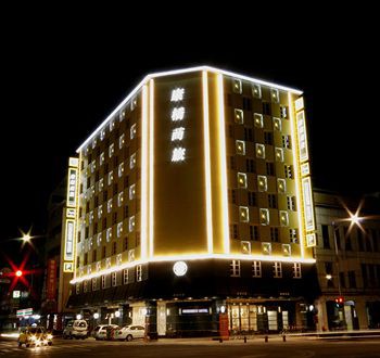 kindness hotel liouhe night market zhongzhen