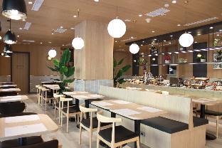 kindness hotel liouhe night market zhongzhen