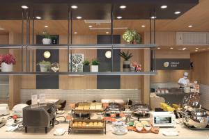 kindness hotel liouhe night market zhongzhen