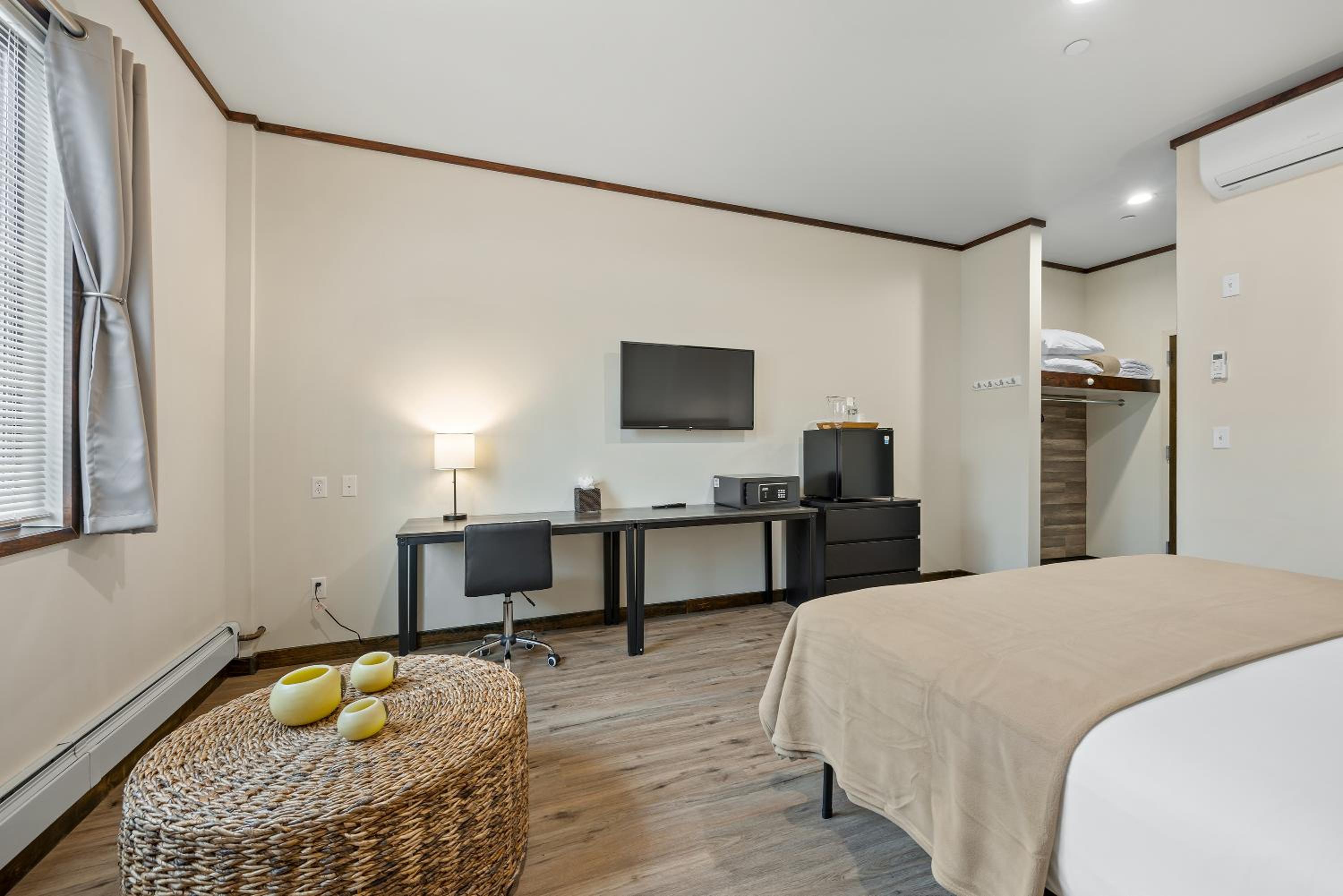 highbridge hotel
