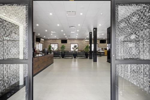 highbridge hotel
