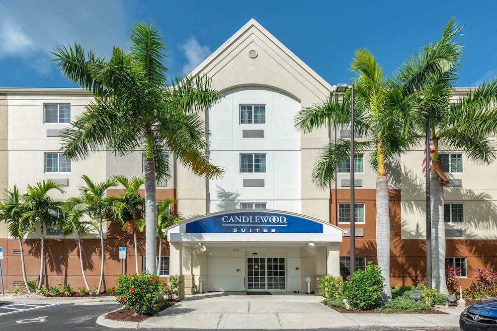 candlewood suites fort myers sanibel gateway by ihg