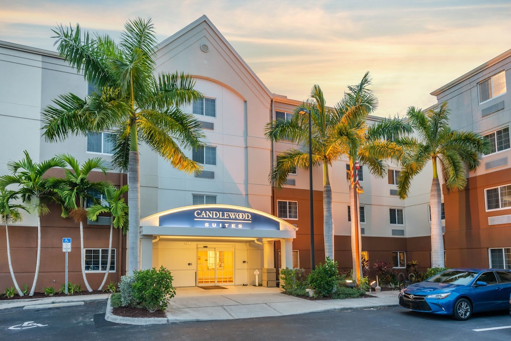 candlewood suites fort myers sanibel gateway by ihg
