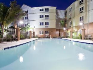 candlewood suites fort myers sanibel gateway by ihg