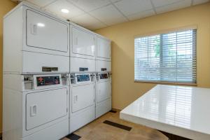 candlewood suites fort myers sanibel gateway by ihg