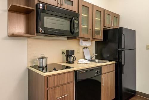 candlewood suites fort myers sanibel gateway by ihg