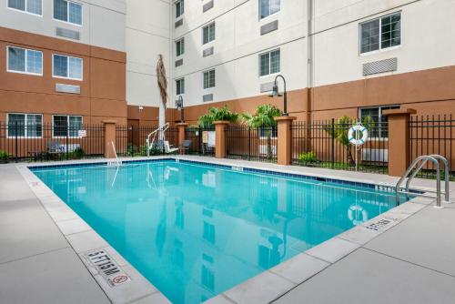 candlewood suites fort myers sanibel gateway by ihg
