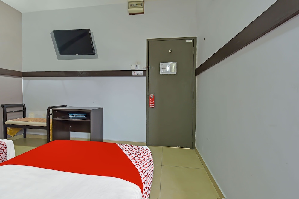 capital o 90754 gopeng inn