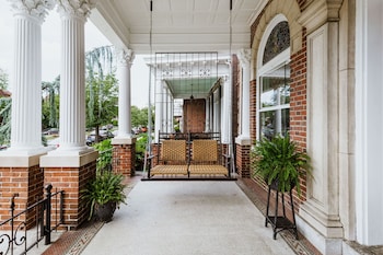 the boulevard inn
