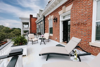 the boulevard inn