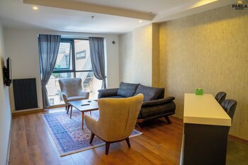 parla suite hotel