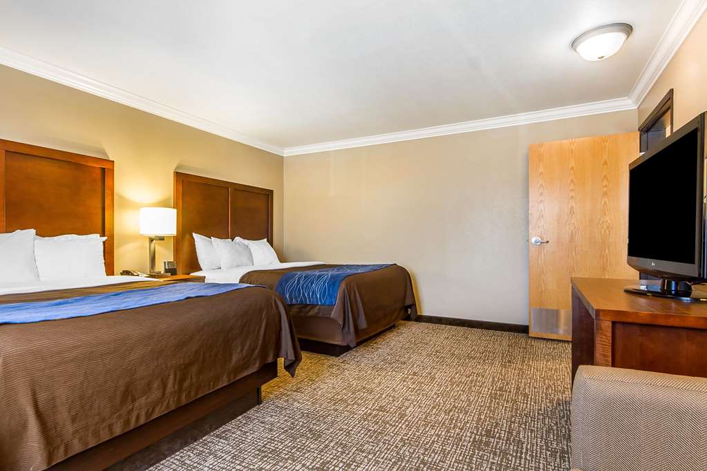 comfort inn and suites redwood country