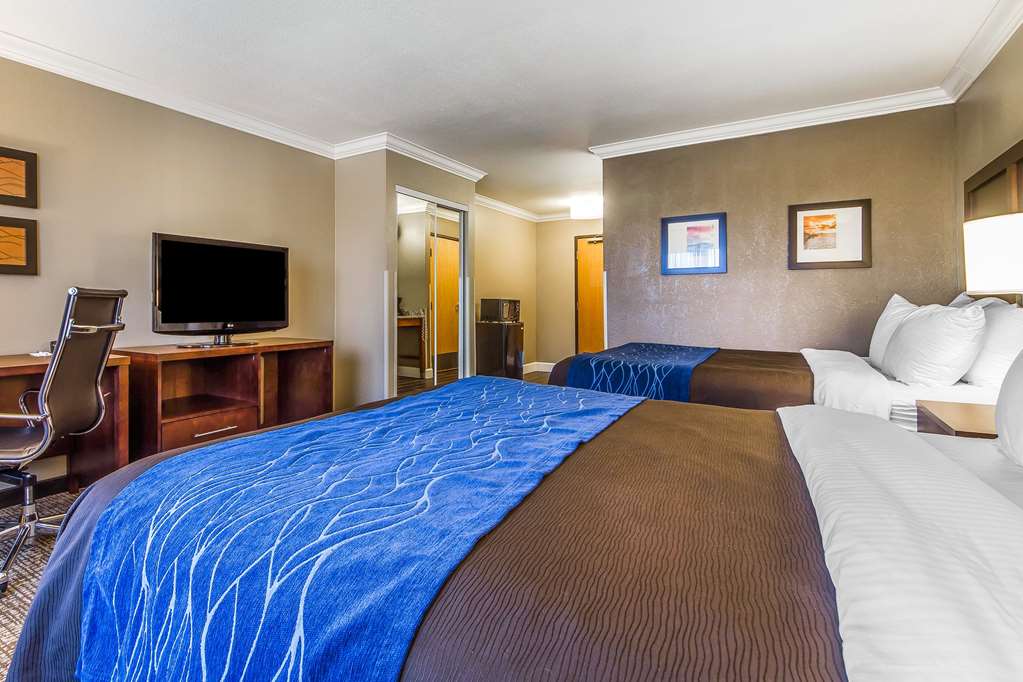 comfort inn and suites redwood country