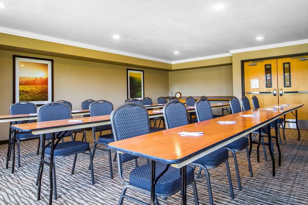 comfort inn and suites redwood country