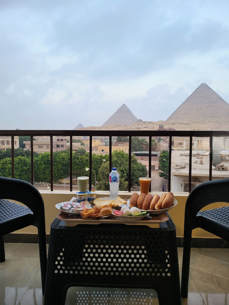 alibaba pyramids boutique
