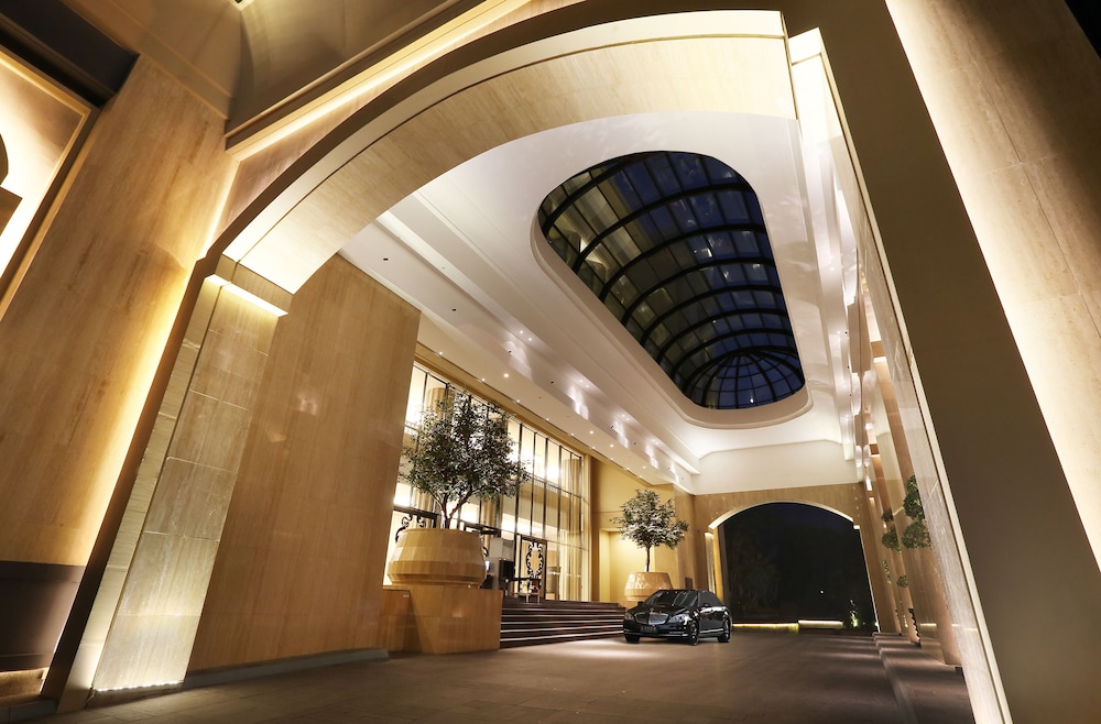 hotel tentrem yogyakarta