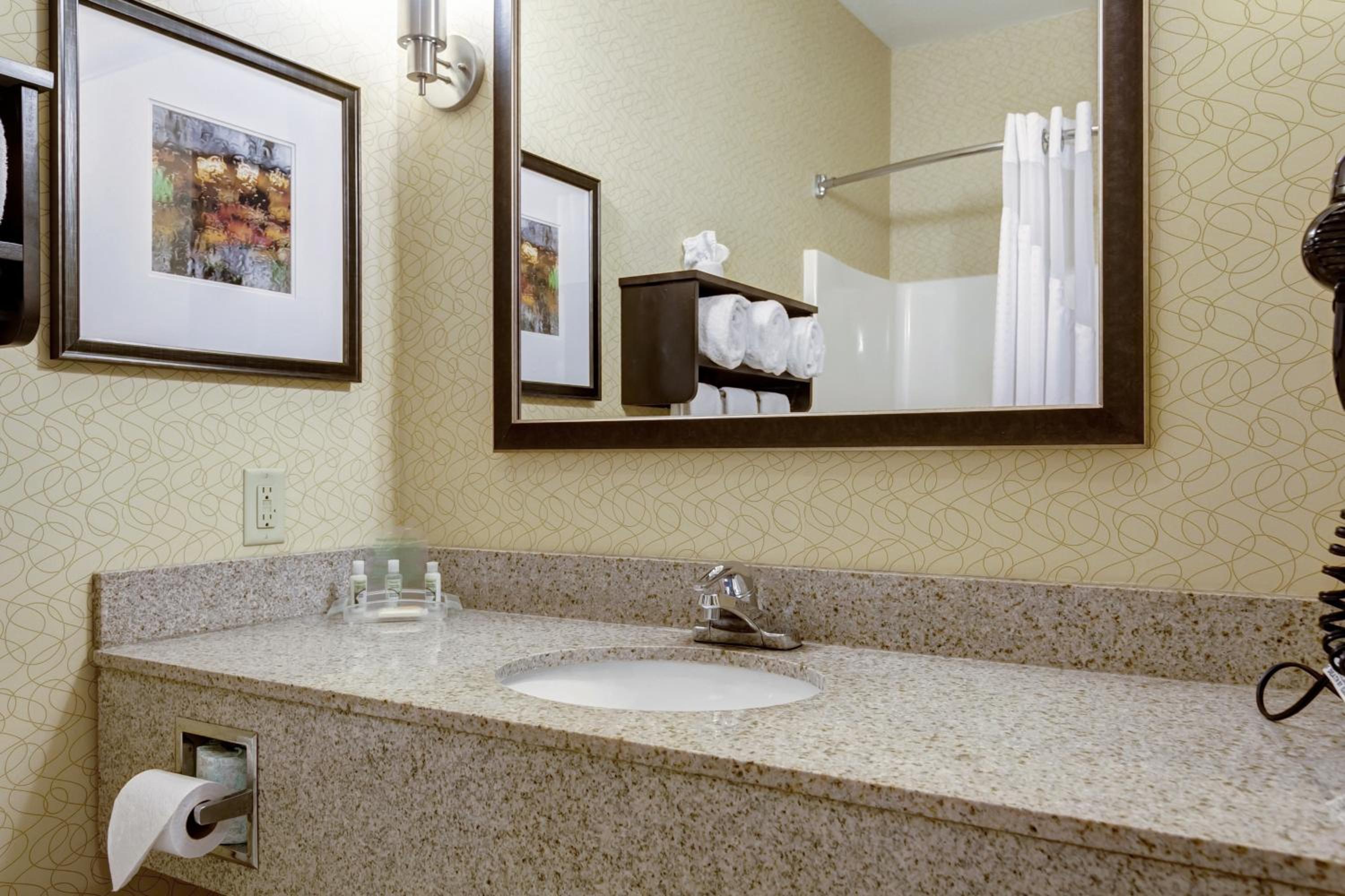 holiday inn express and suites sikeston southwest by ihg